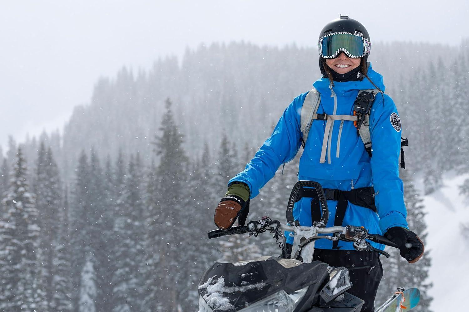 imageGiro Revolt Snow GogglesBlackWhite Vertigo Vivid Onyx