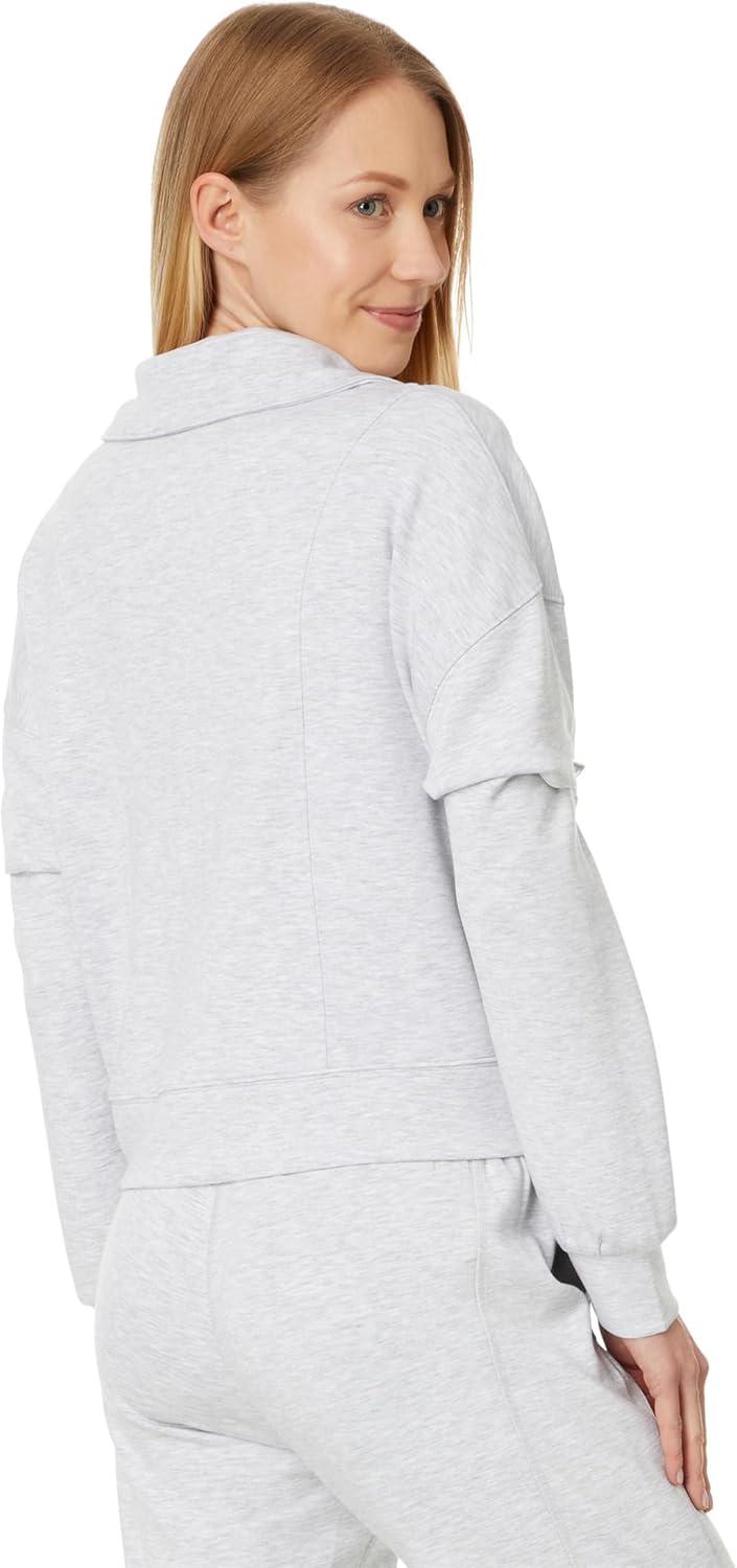 imageTravisMathew Womens Skyloft Soft 12 ZipHeather Light Grey