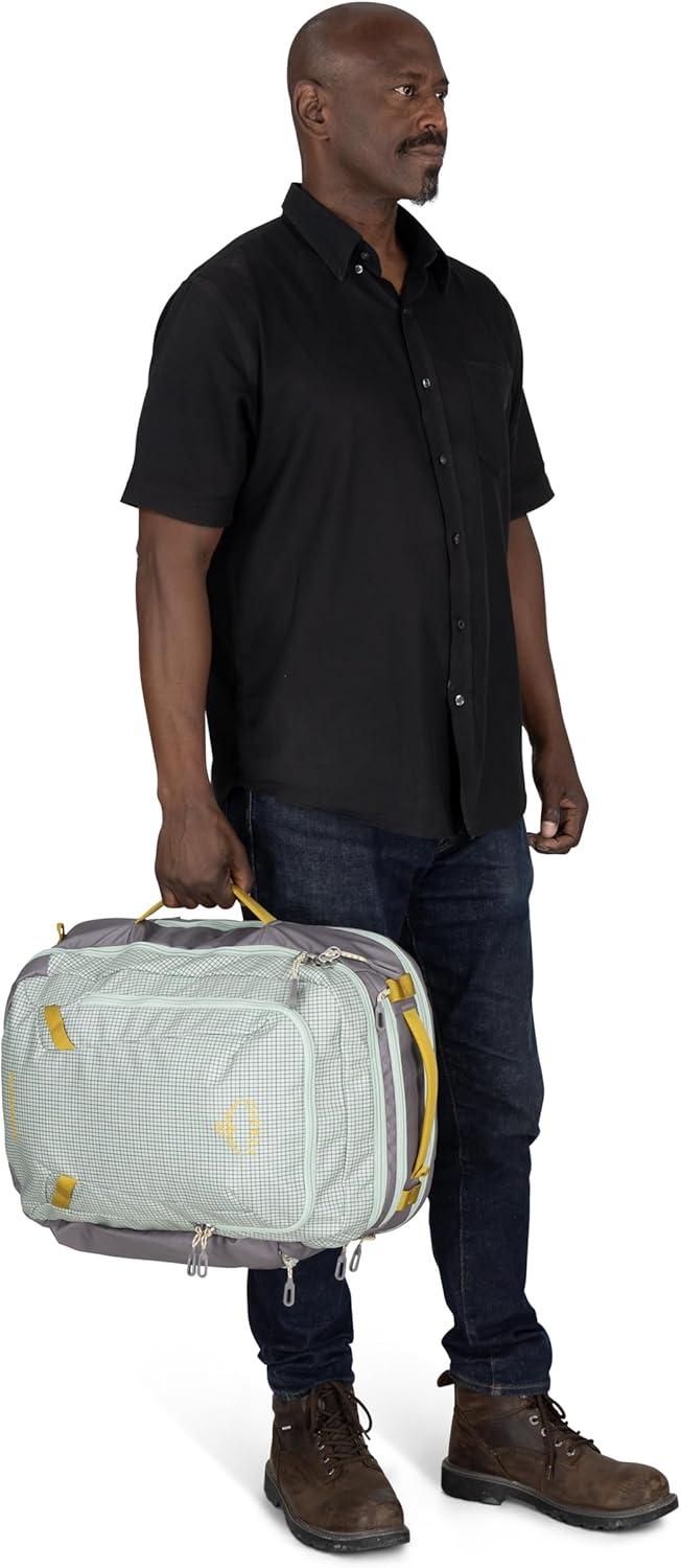 imageOsprey Transporter 44L Travel Pack Raven BlackEuphoria Purple