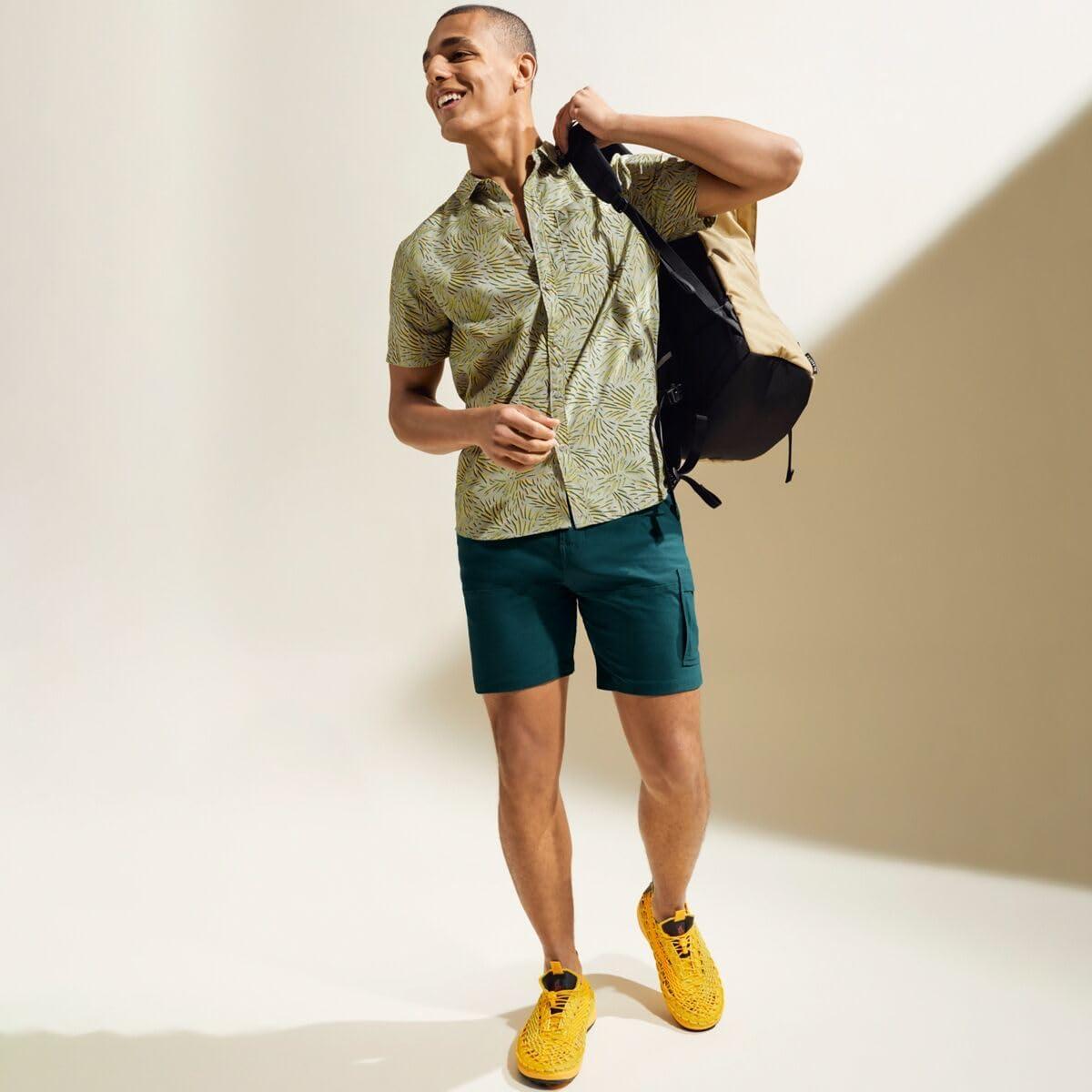 imageprAna Mens Lost Sol Printed Short Sleeve Shirt Standard FitJuniper Green Fronds