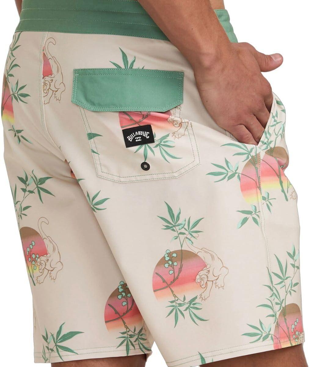 imageBillabong Mens Sundays Pro BoardshortDesert Sand