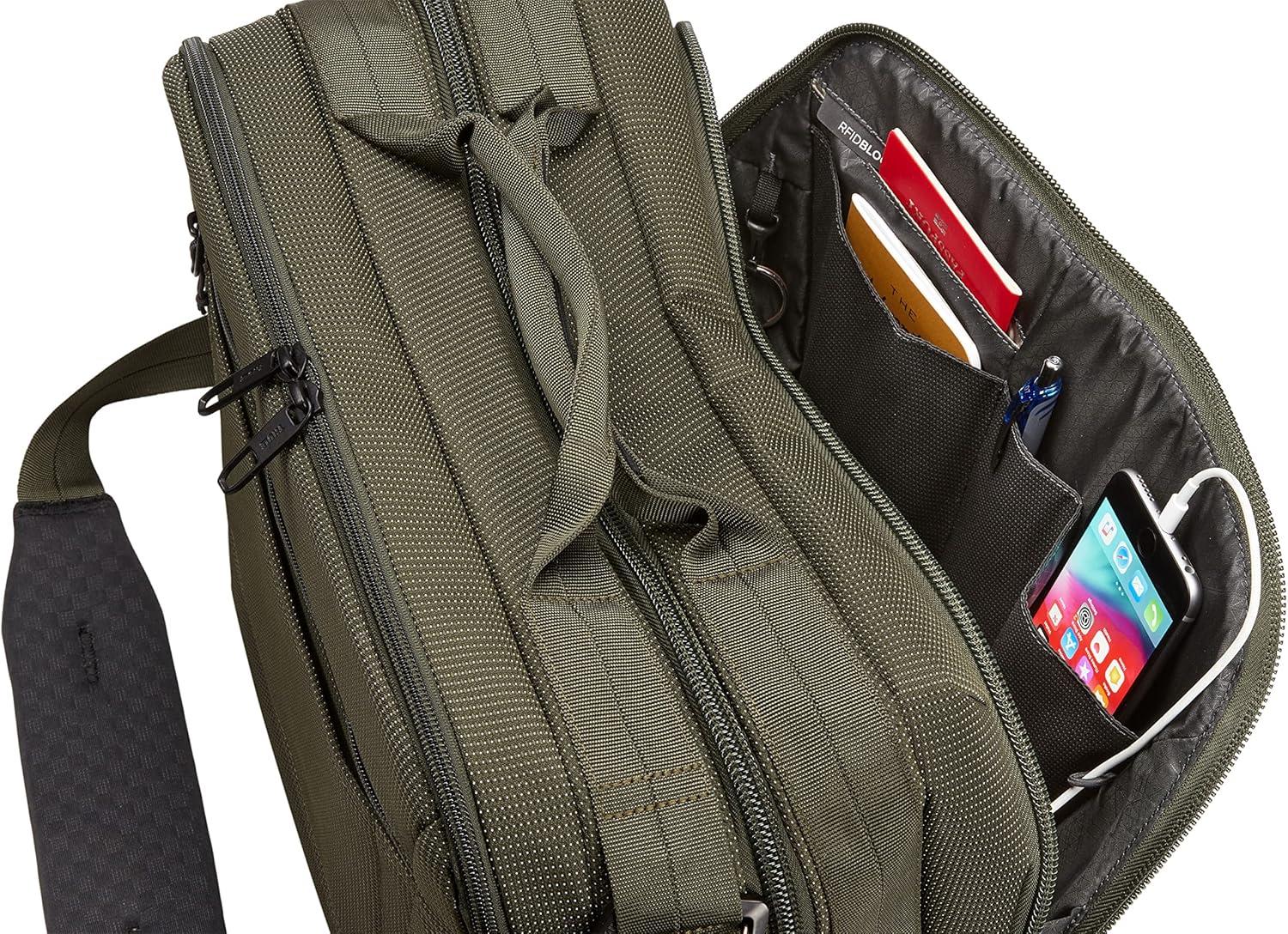 imageThule Crossover 2 Boarding BagForest Night